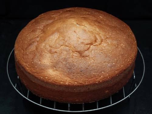 Classic Vanilla Sponge Cake by Sugar & Soul